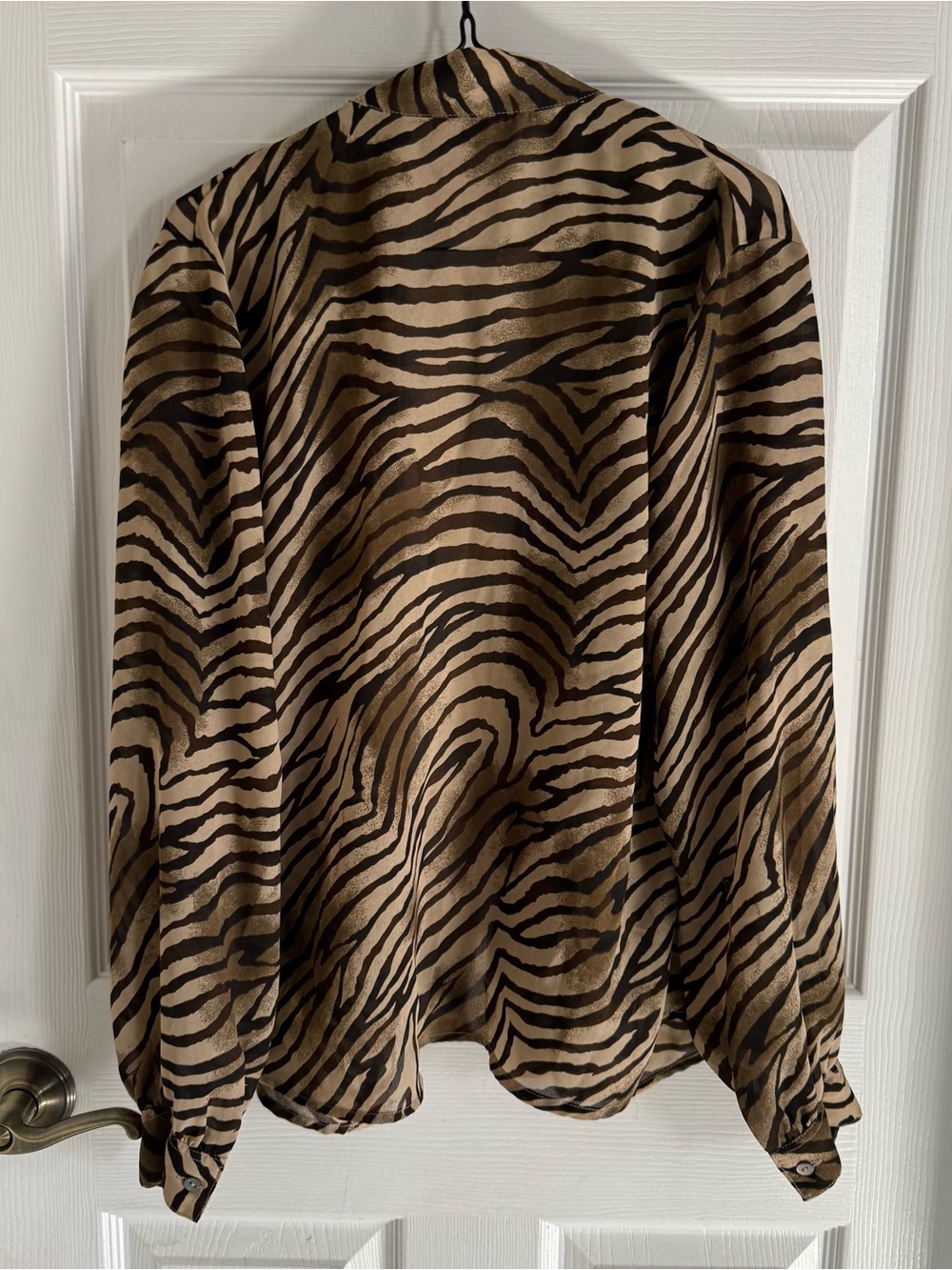 vintage women’s animal print blouse - Picture 5 of 7